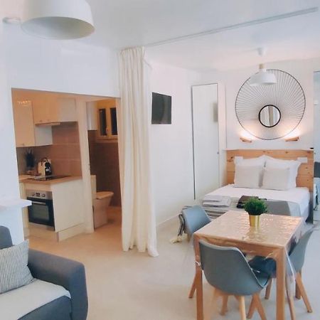 Le Studio Des Tours - Parking Apartamento Arles Exterior foto