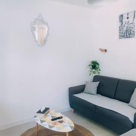 Le Studio Des Tours - Parking Apartamento Arles Exterior foto