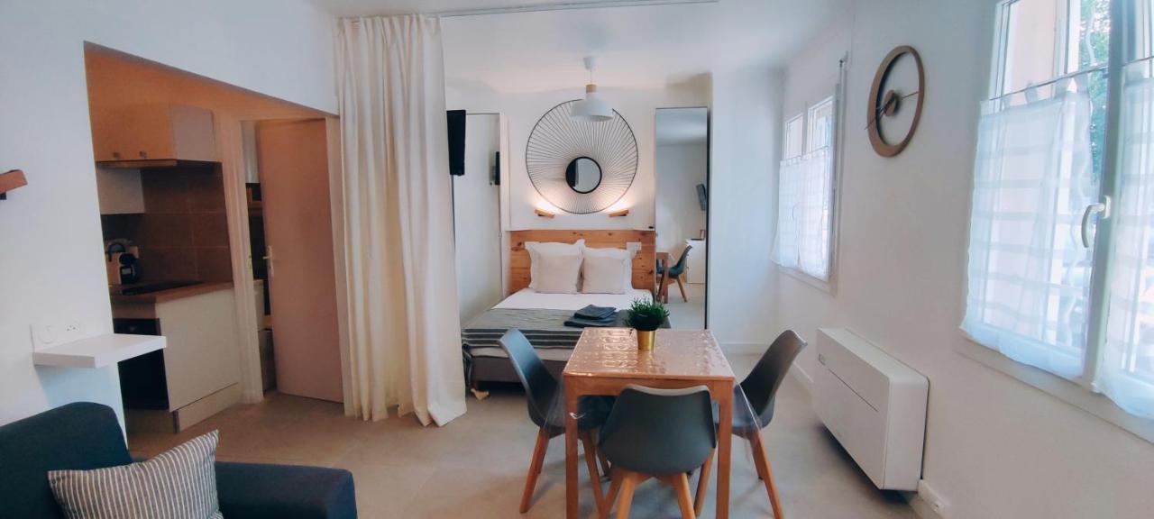 Le Studio Des Tours - Parking Apartamento Arles Exterior foto