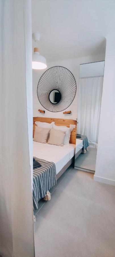 Le Studio Des Tours - Parking Apartamento Arles Exterior foto