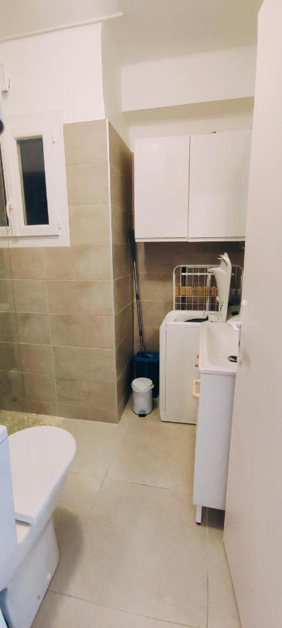 Le Studio Des Tours - Parking Apartamento Arles Exterior foto