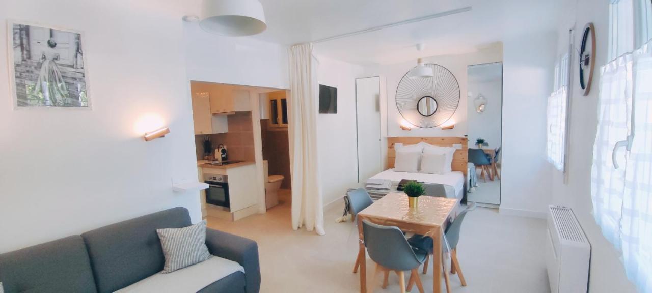 Le Studio Des Tours - Parking Apartamento Arles Exterior foto