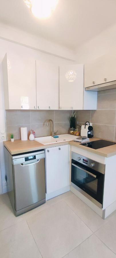 Le Studio Des Tours - Parking Apartamento Arles Exterior foto