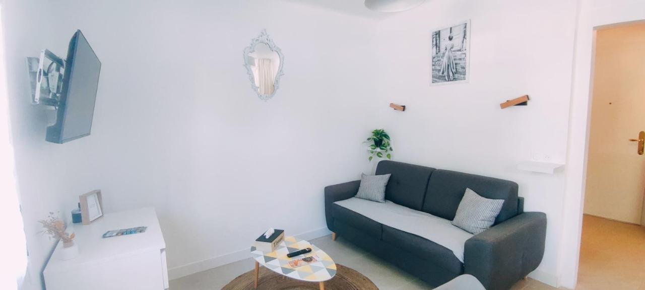 Le Studio Des Tours - Parking Apartamento Arles Exterior foto